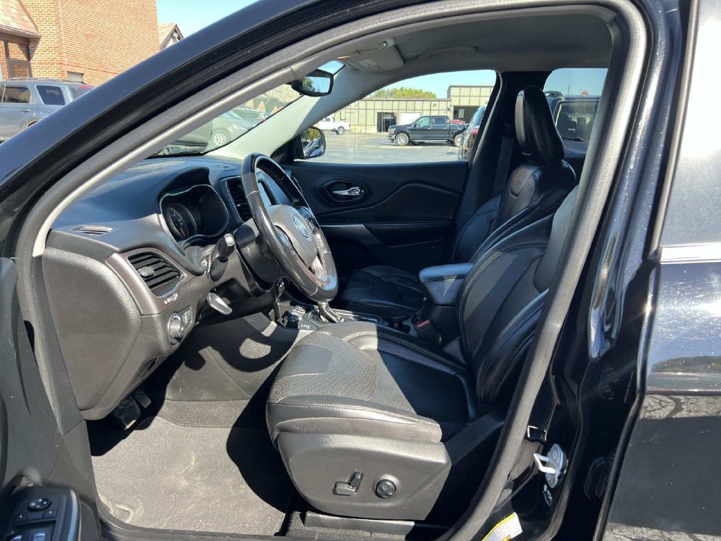 2021 Jeep Cherokee Latitude Lux
