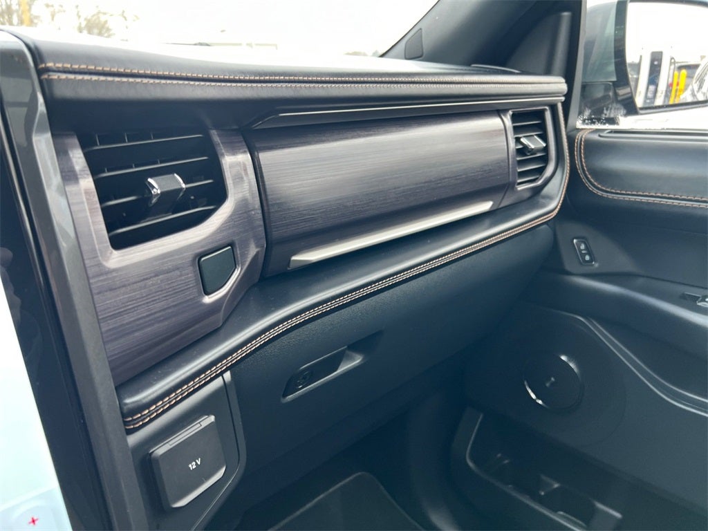 2022 Ford Expedition Max Platinum