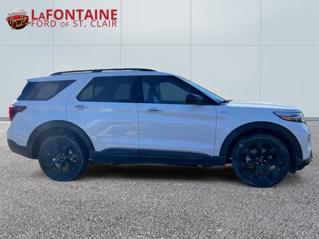 2023 Ford Explorer ST-Line