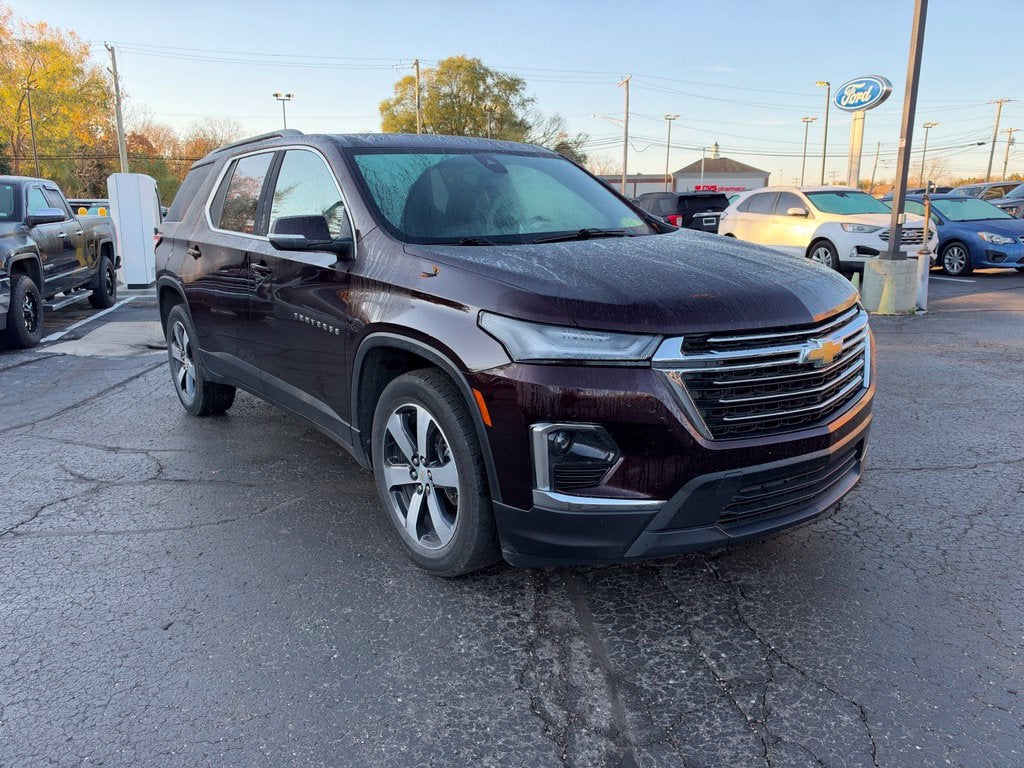 2023 Chevrolet Traverse LT Leather