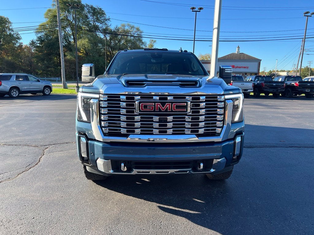 2025 GMC Sierra 2500HD Denali