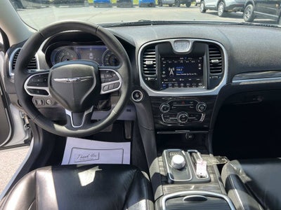 2022 Chrysler 300 Touring