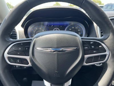 2022 Chrysler 300 Touring