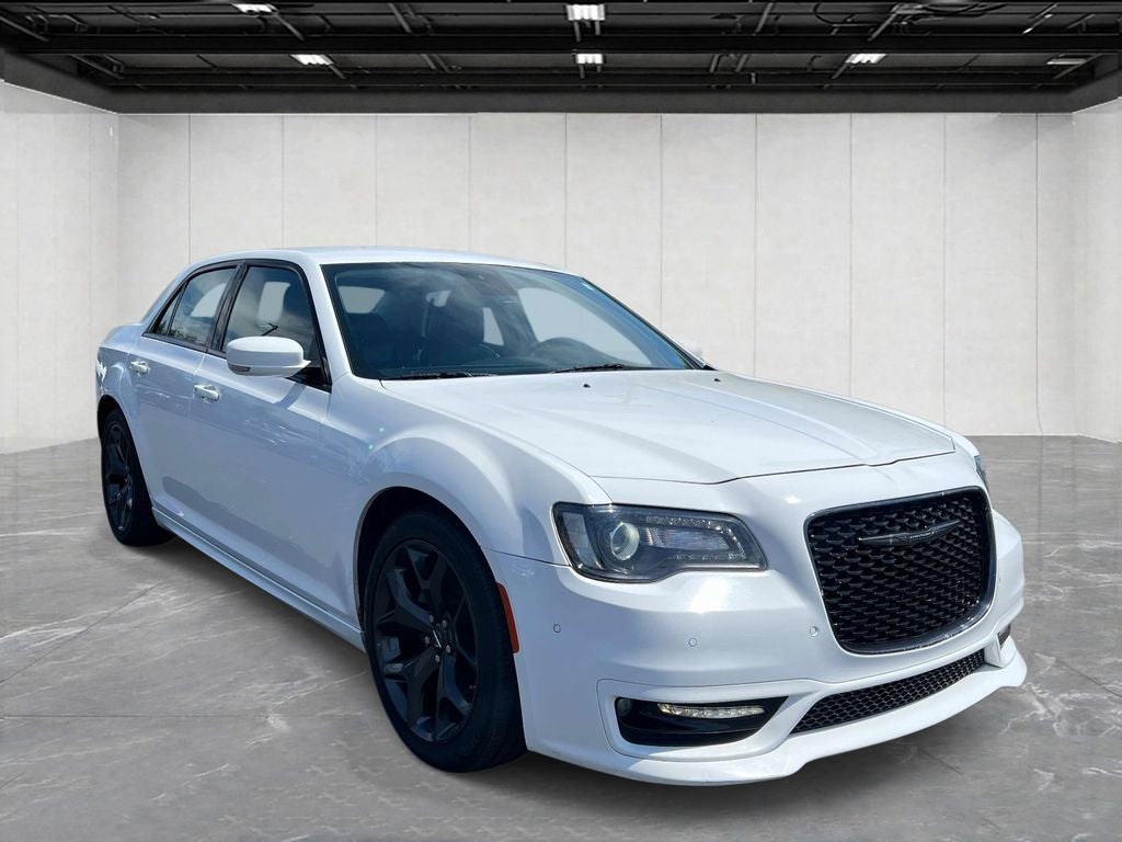 2022 Chrysler 300 Touring
