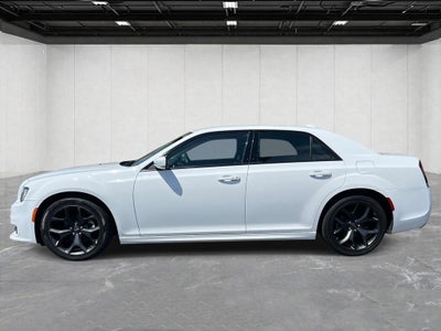 2022 Chrysler 300 Touring