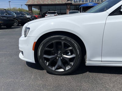 2022 Chrysler 300 Touring