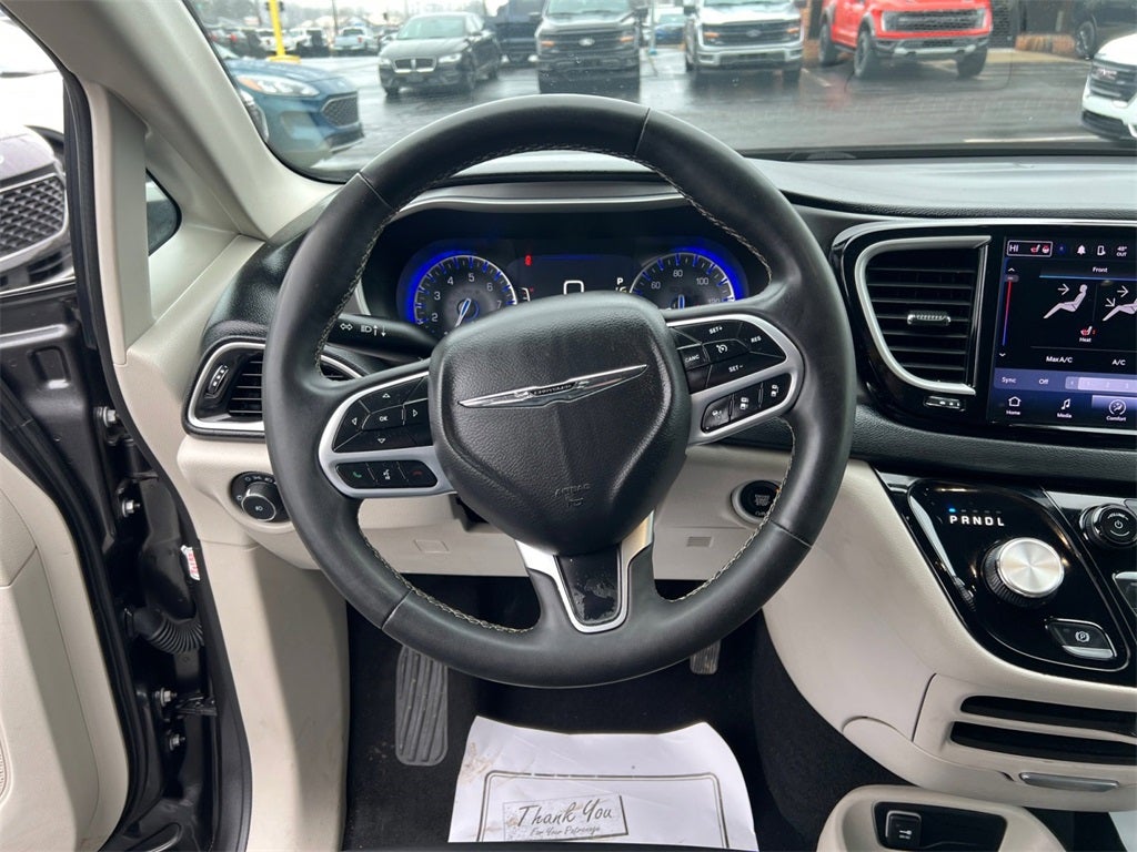 2023 Chrysler Pacifica Touring L