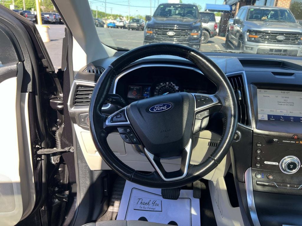 2020 Ford Edge Titanium