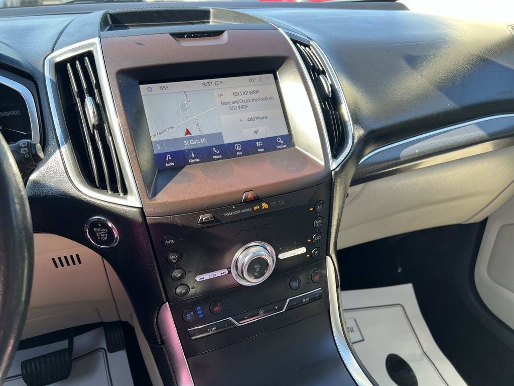 2020 Ford Edge Titanium
