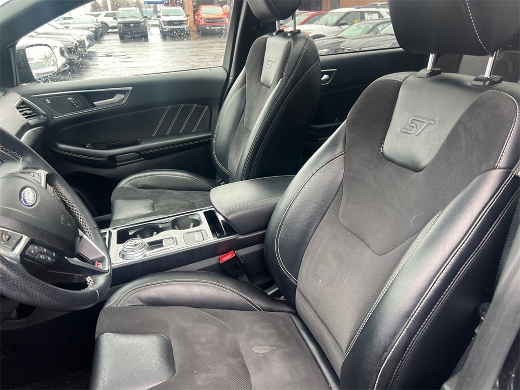 2020 Ford Edge ST