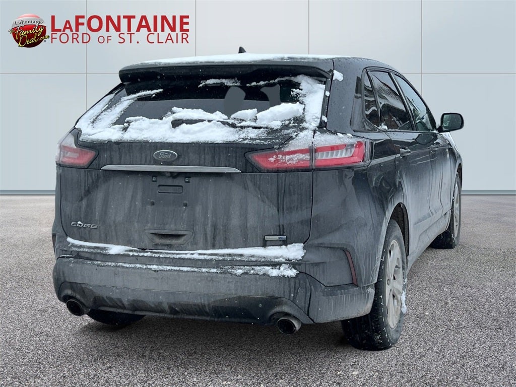 2020 Ford Edge SE
