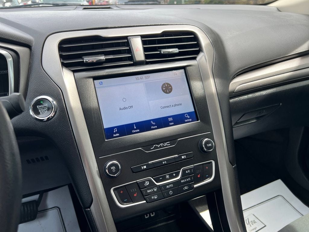 2020 Ford Fusion SE
