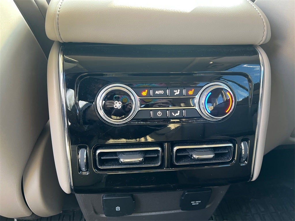 2023 Lincoln Aviator Standard