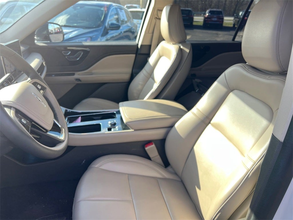 2023 Lincoln Aviator Standard