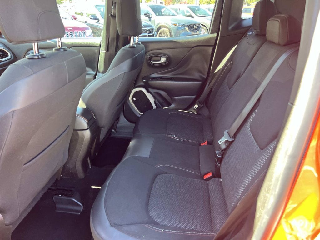 2016 Jeep Renegade Latitude 75th Anniversary Edition