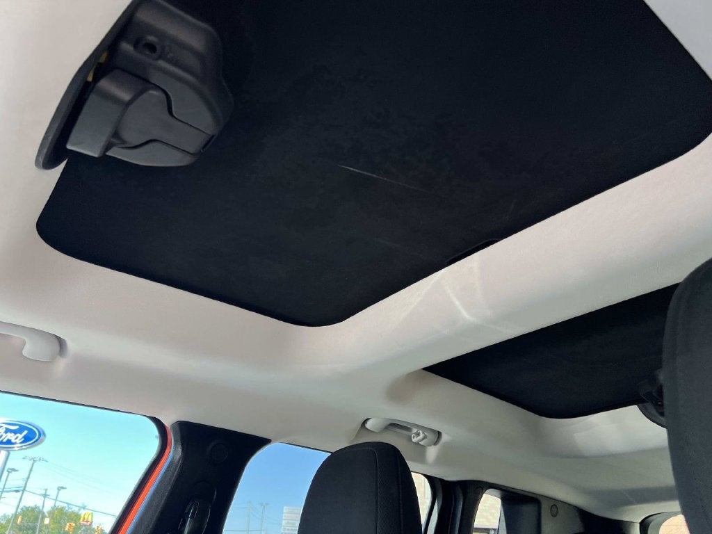 2016 Jeep Renegade Latitude 75th Anniversary Edition