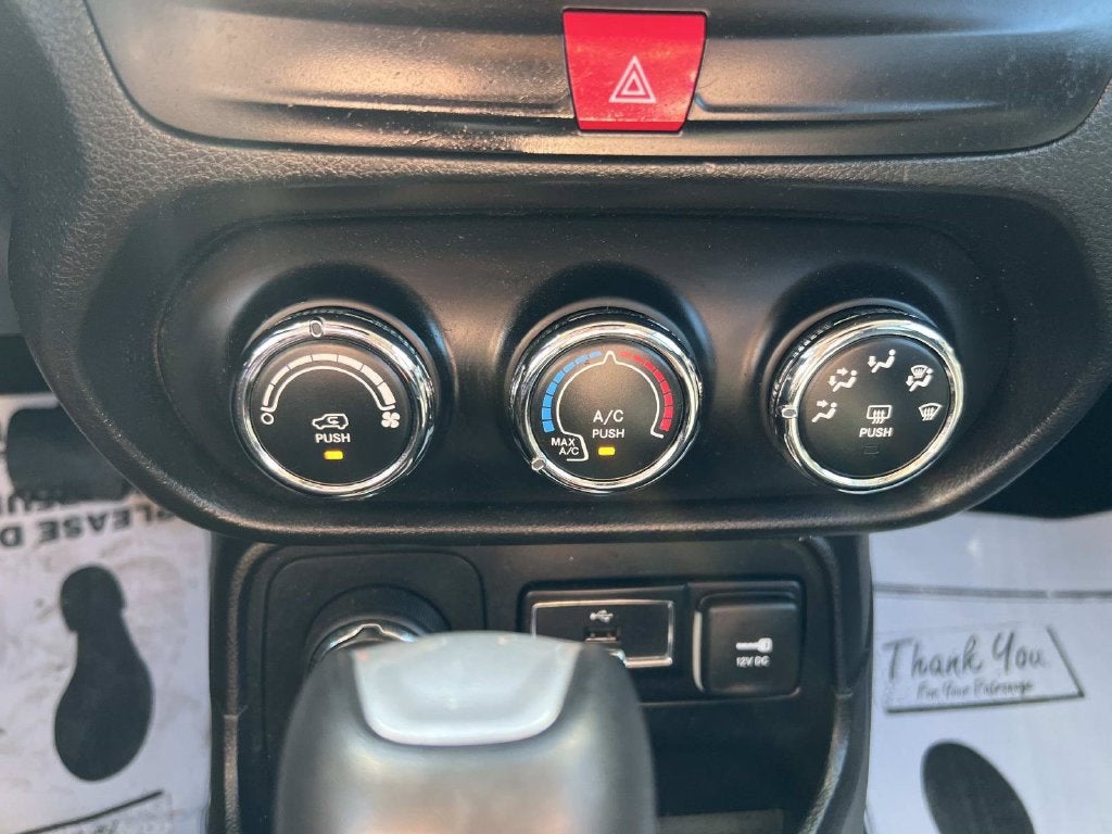 2016 Jeep Renegade Latitude 75th Anniversary Edition