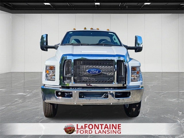 2025 Ford F-750SD Base XL