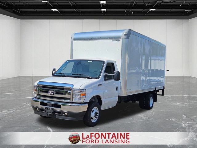 2026 Ford E-450SD Base