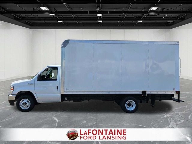 2026 Ford E-450SD Base