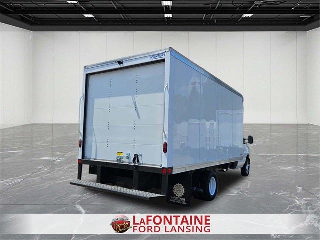 2026 Ford E-450SD Base