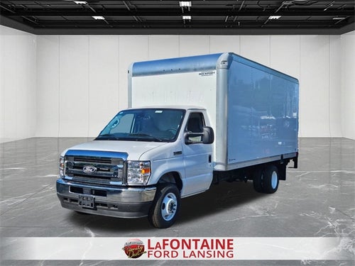 2026 Ford E-450SD Base