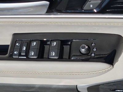 2023 Jeep Wagoneer Series III