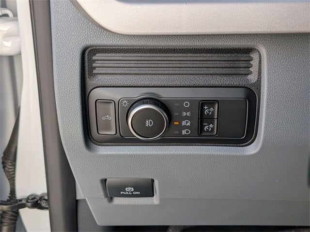 2025 Ford F-250SD XL 8' READING ENCLOSED SERVICE BODY