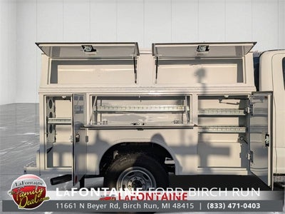 2025 Ford F-250SD XL 8' READING ENCLOSED SERVICE BODY