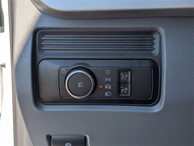 2025 Ford F-600SD XL