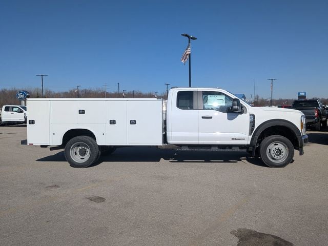 2026 Ford F-550SD DRW