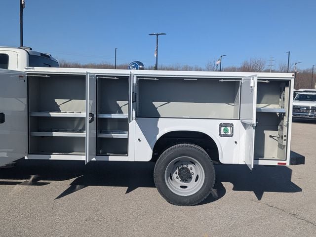 2026 Ford F-550SD DRW