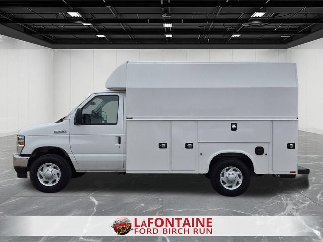 2027 Ford E-350SD Base Cutaway