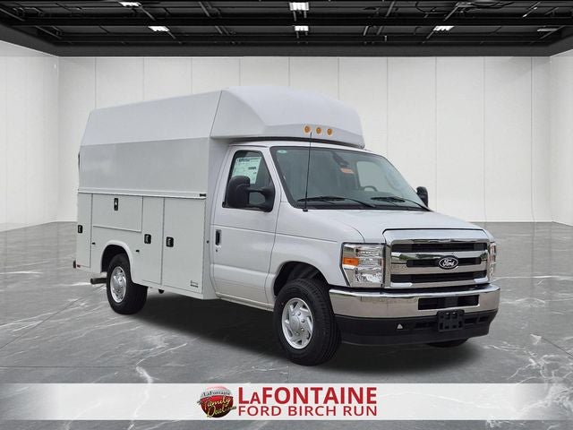 2027 Ford E-350SD Base Cutaway