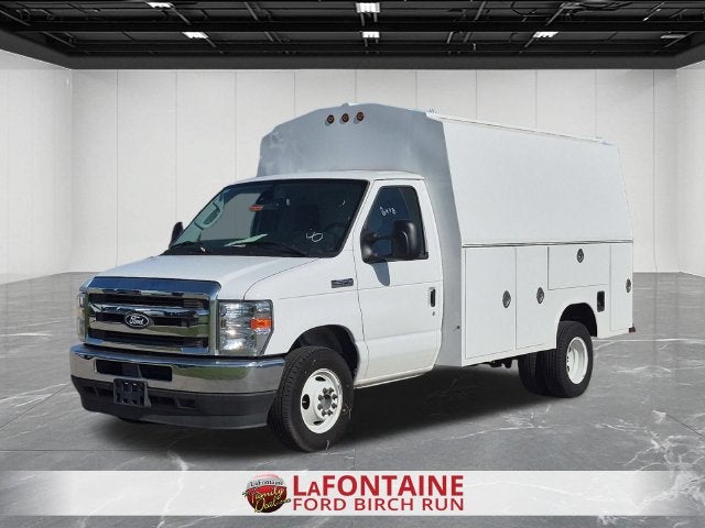 2026 Ford E-350SD Base Cutaway
