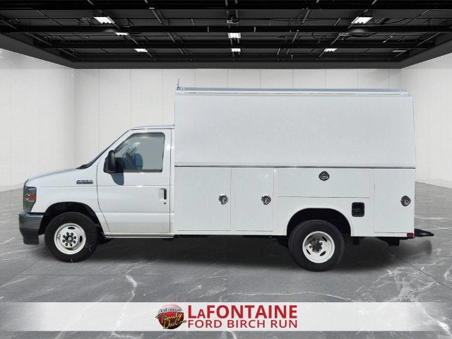 2026 Ford E-350SD Base Cutaway