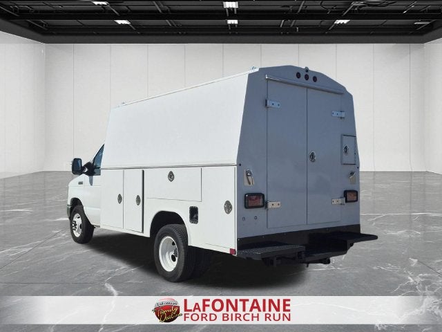2026 Ford E-350SD Base Cutaway