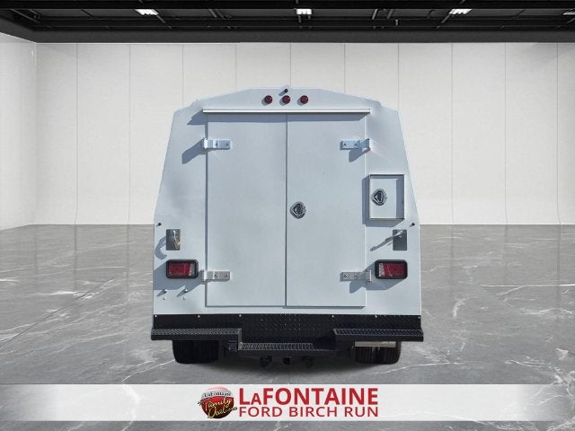 2026 Ford E-350SD Base Cutaway