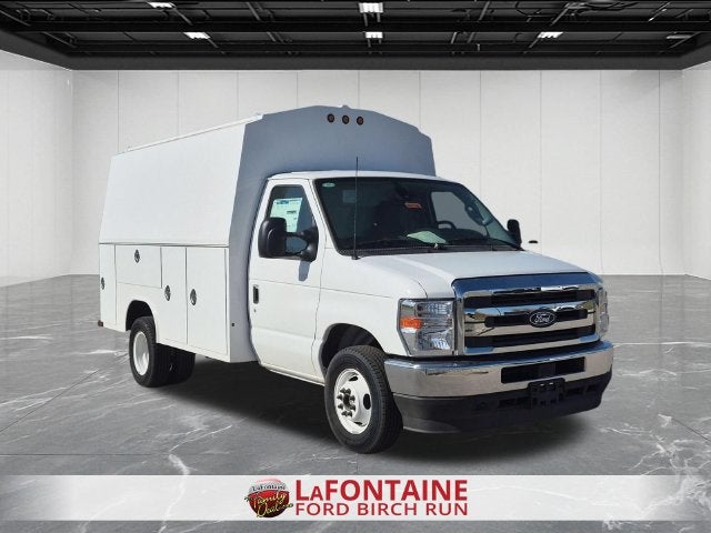 2026 Ford E-350SD Base Cutaway