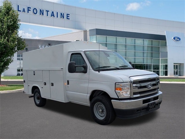 2026 Ford E-350SD Base Cutaway