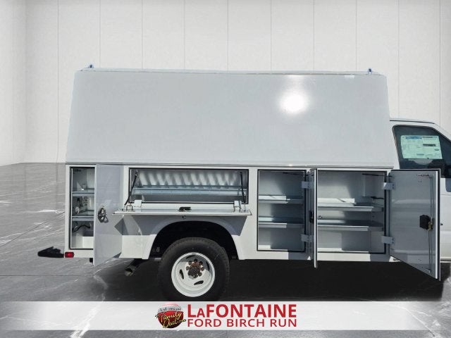 2026 Ford E-350SD Base Cutaway