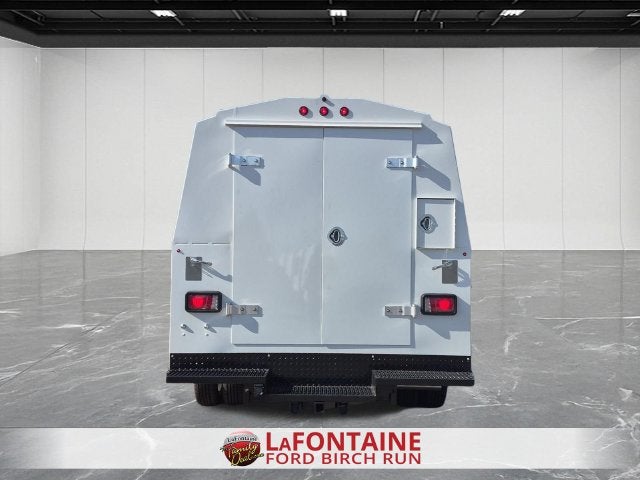 2026 Ford E-350SD Base Cutaway