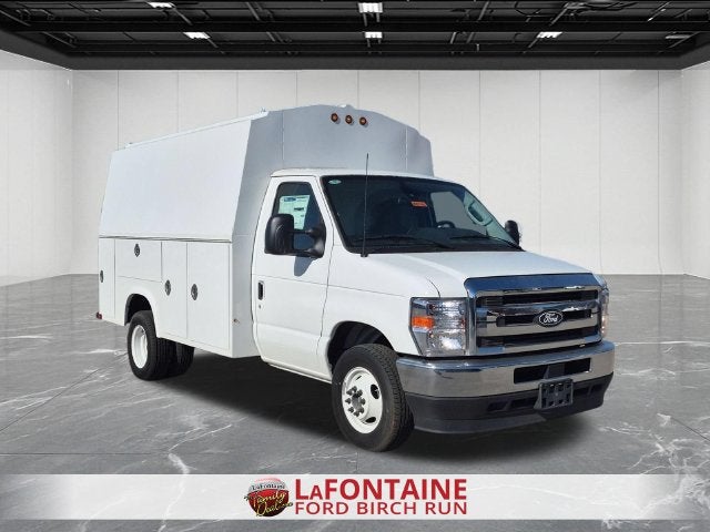 2026 Ford E-350SD Base Cutaway