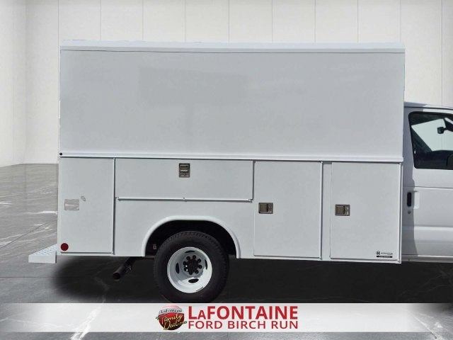 2027 Ford E-350SD Base ENCLOSED SERVICE BODY