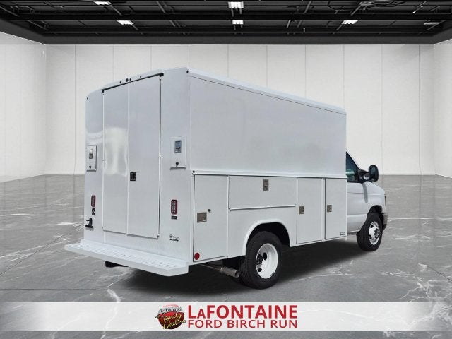 2027 Ford E-350SD Base ENCLOSED SERVICE BODY