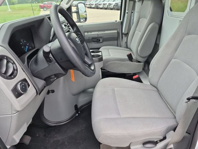 2027 Ford E-350SD Base Cutaway