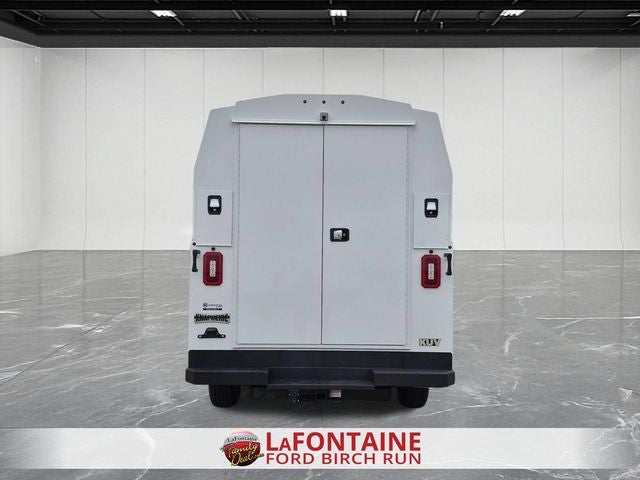 2027 Ford E-350SD Base Cutaway
