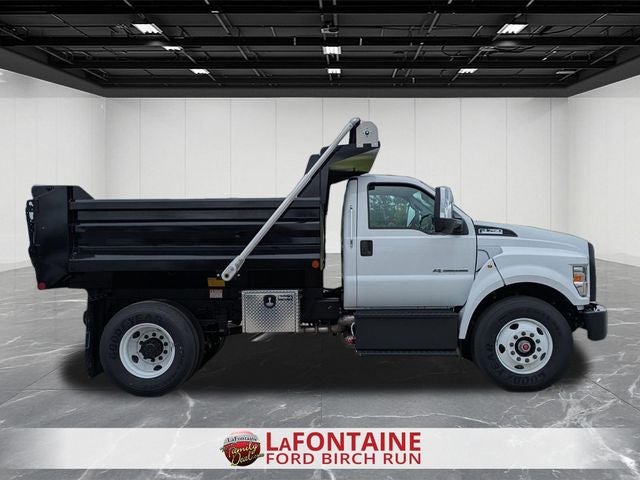 2025 Ford F-750SD Base 10' Chrysteel Dump
