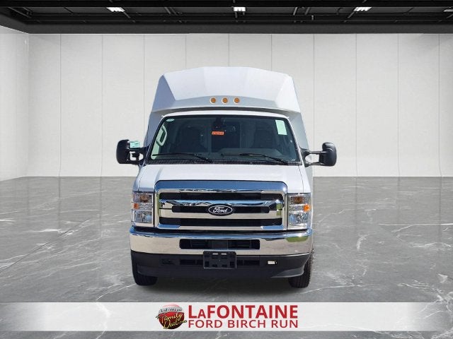 2027 Ford E-450SD Base