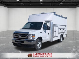 2026 Ford E-450SD Base